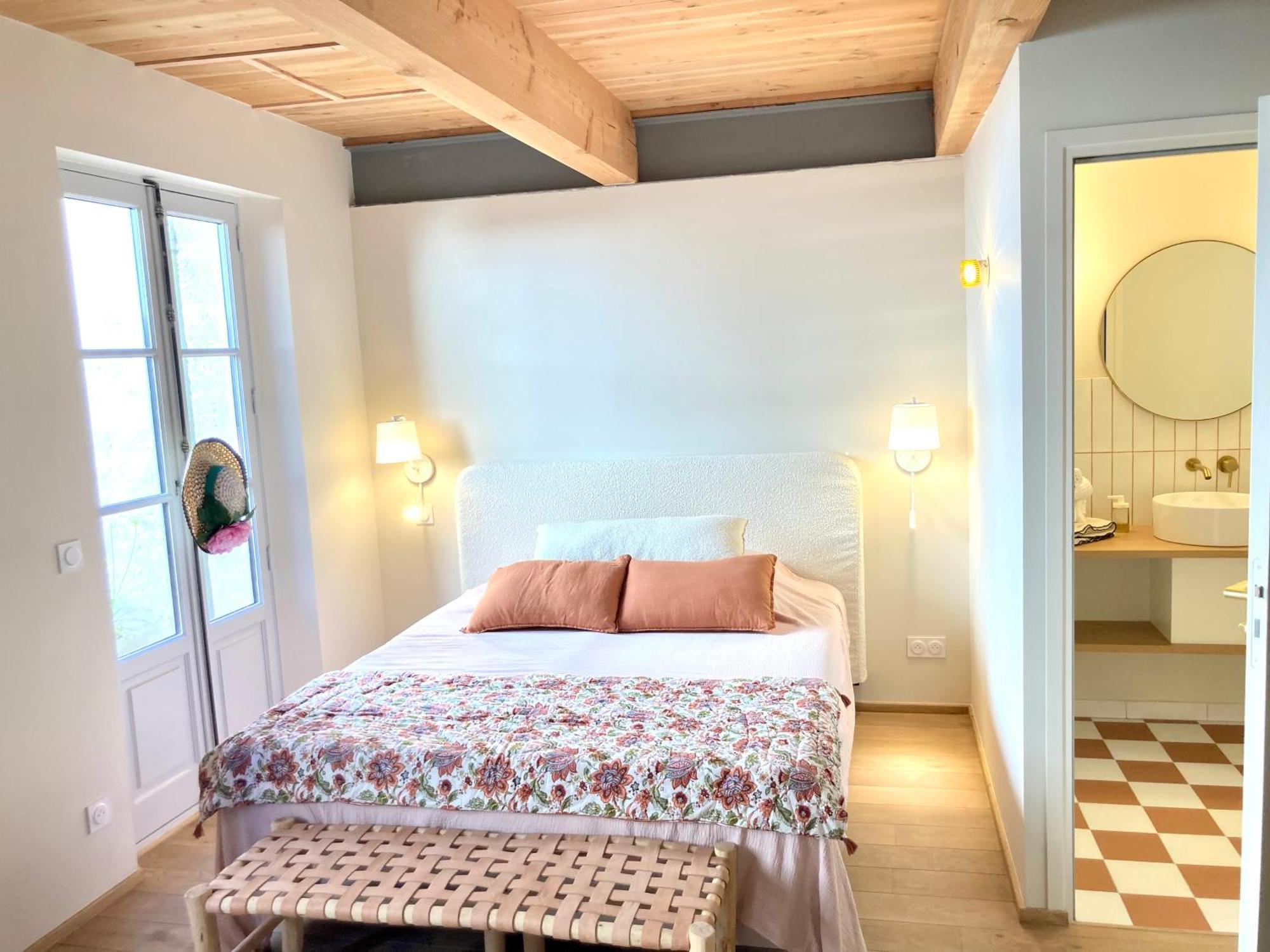 Le Petit Avignon - Chambres & Appartement A Deux Pas Du Pont D'Avignon Et Du Palais Des Papes Phòng bức ảnh