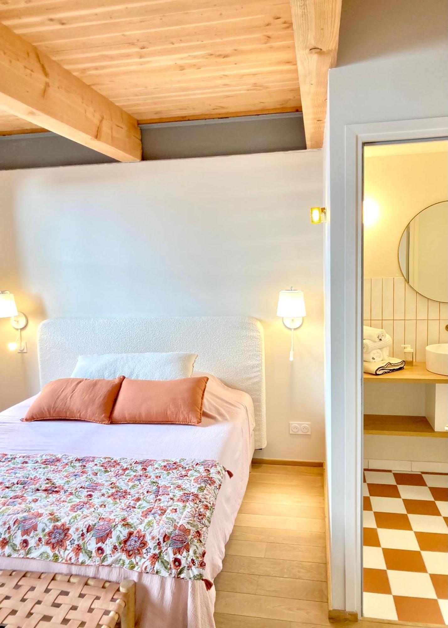 Le Petit Avignon - Chambres & Appartement A Deux Pas Du Pont D'Avignon Et Du Palais Des Papes Ngoại thất bức ảnh