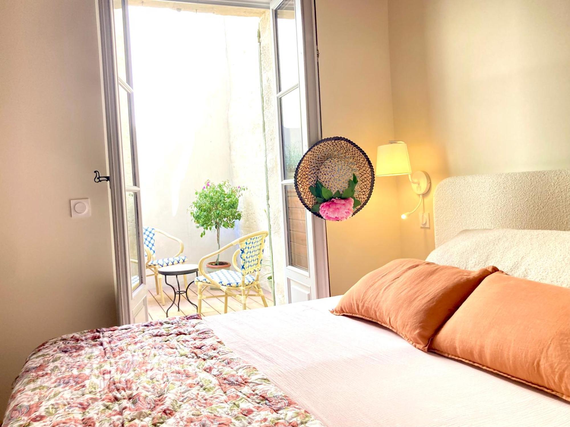 Le Petit Avignon - Chambres & Appartement A Deux Pas Du Pont D'Avignon Et Du Palais Des Papes Ngoại thất bức ảnh