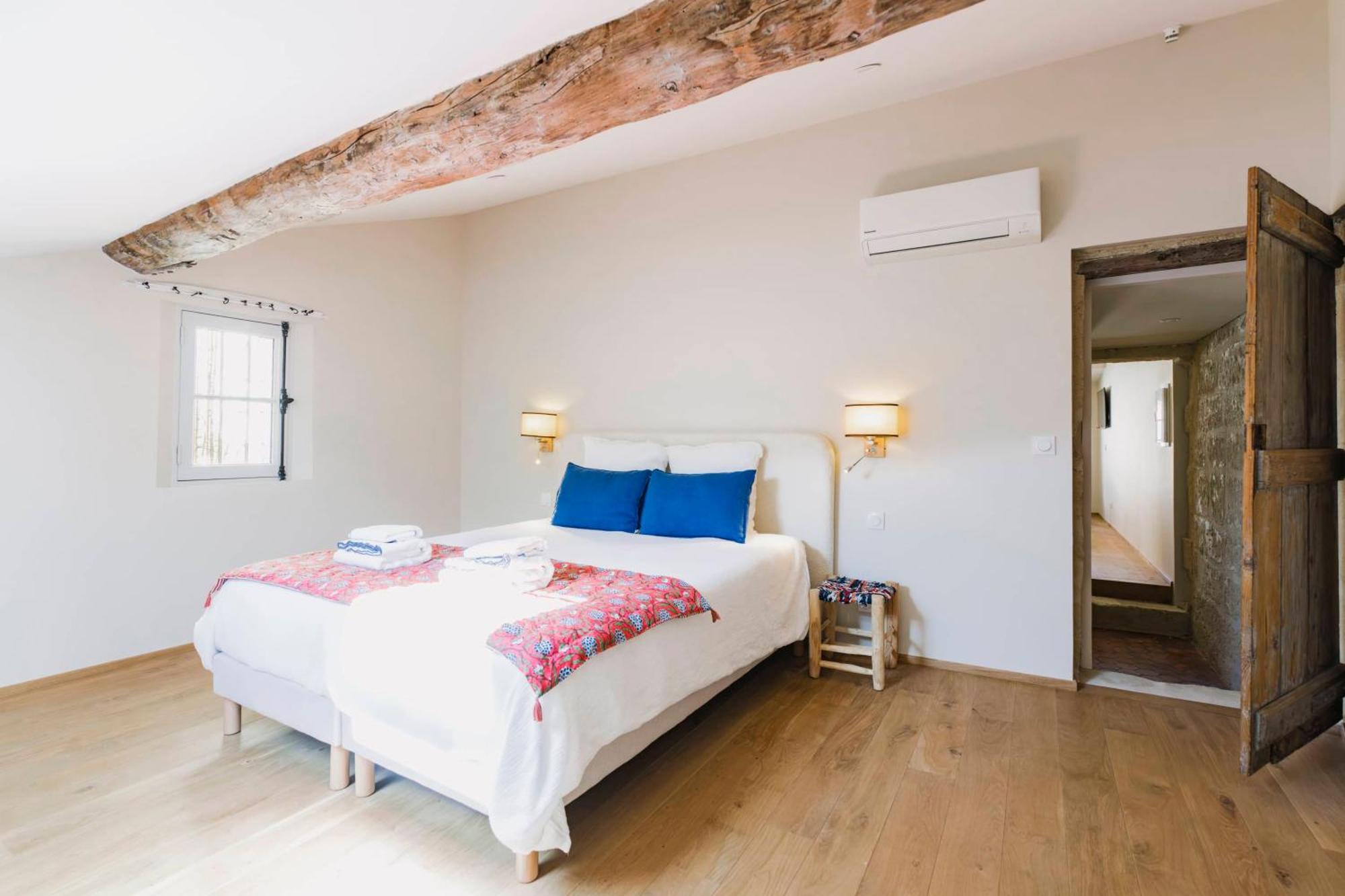 Le Petit Avignon - Chambres & Appartement A Deux Pas Du Pont D'Avignon Et Du Palais Des Papes Ngoại thất bức ảnh