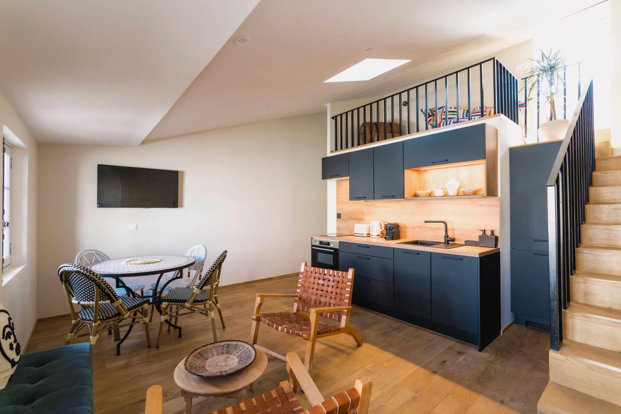 Le Petit Avignon - Chambres & Appartement A Deux Pas Du Pont D'Avignon Et Du Palais Des Papes Ngoại thất bức ảnh