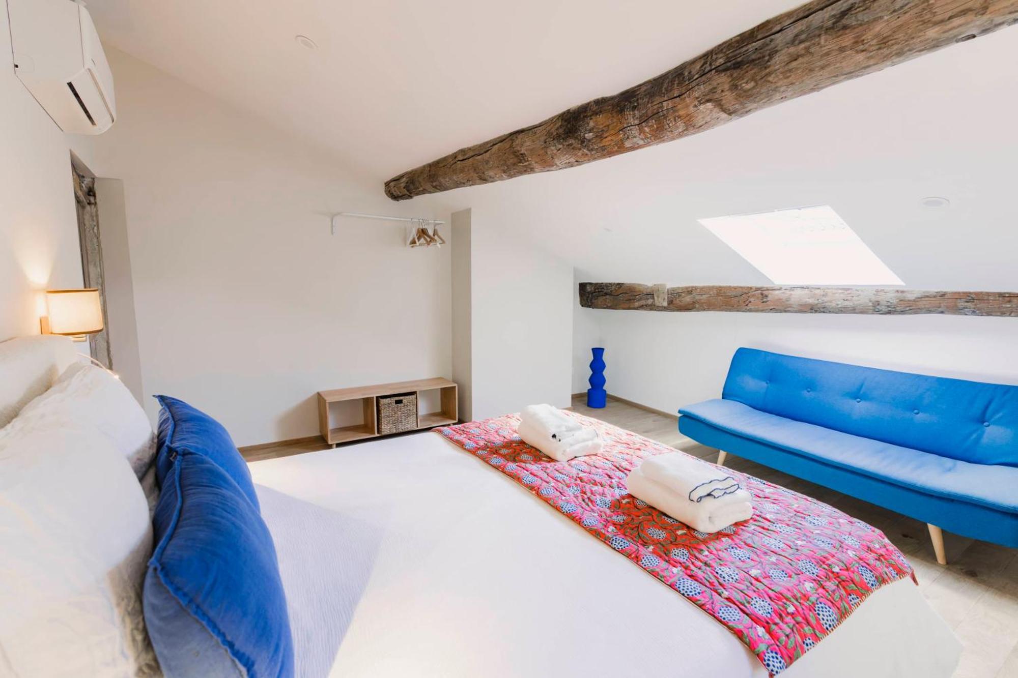 Le Petit Avignon - Chambres & Appartement A Deux Pas Du Pont D'Avignon Et Du Palais Des Papes Ngoại thất bức ảnh