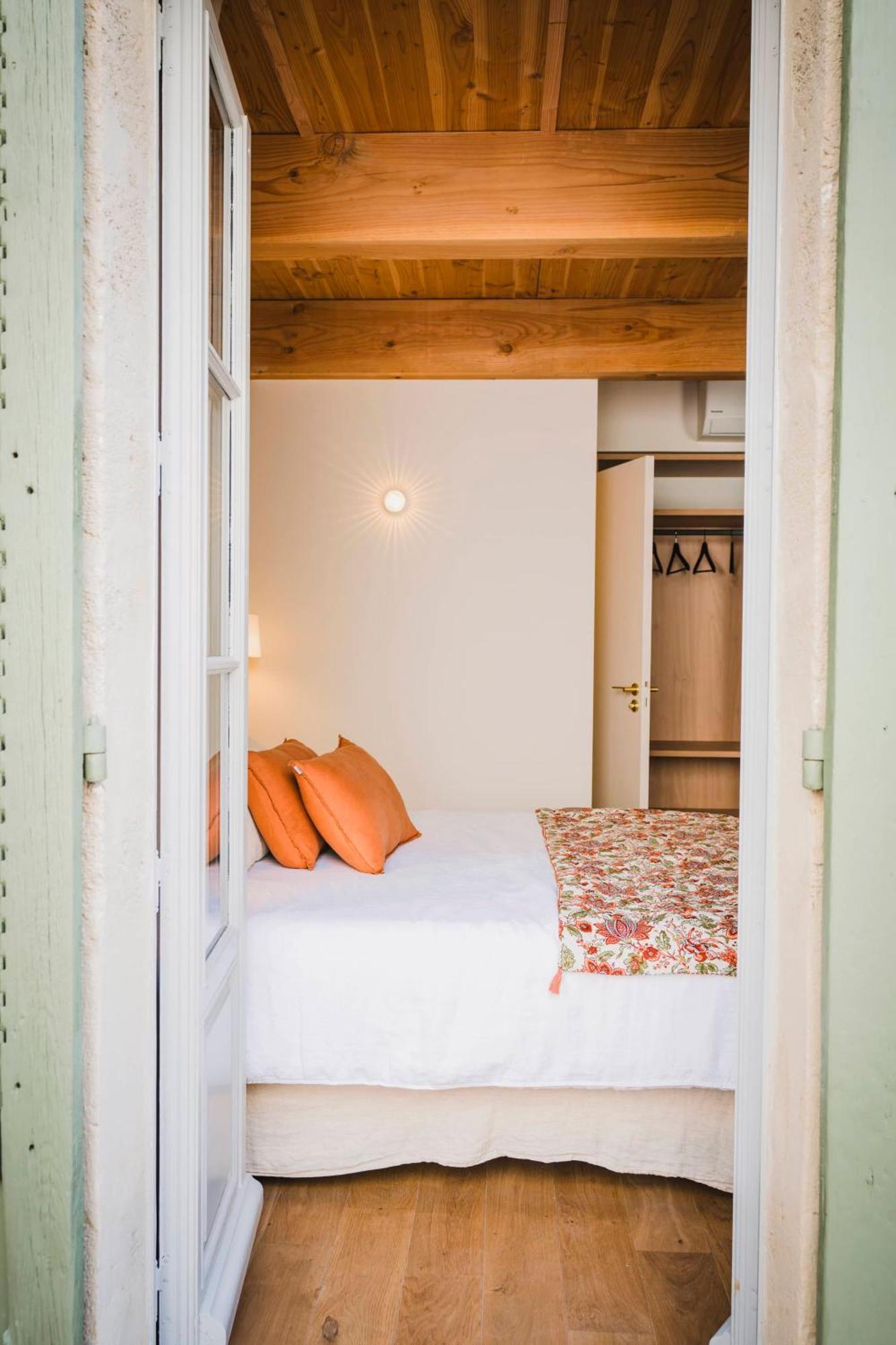 Le Petit Avignon - Chambres & Appartement A Deux Pas Du Pont D'Avignon Et Du Palais Des Papes Ngoại thất bức ảnh