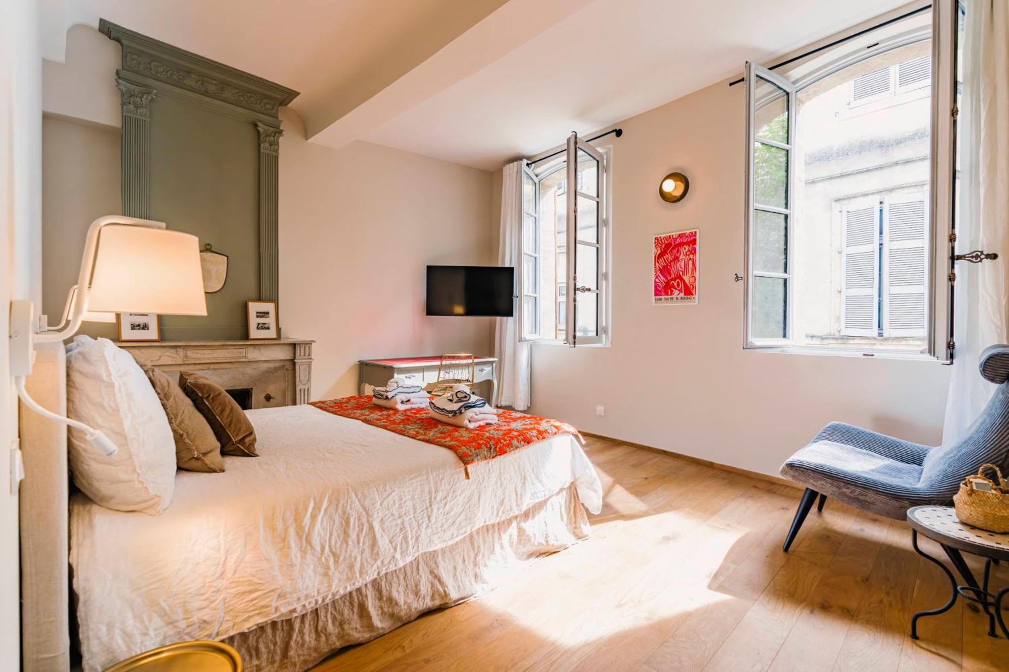 Le Petit Avignon - Chambres & Appartement A Deux Pas Du Pont D'Avignon Et Du Palais Des Papes Ngoại thất bức ảnh